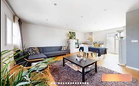 Jasmin House